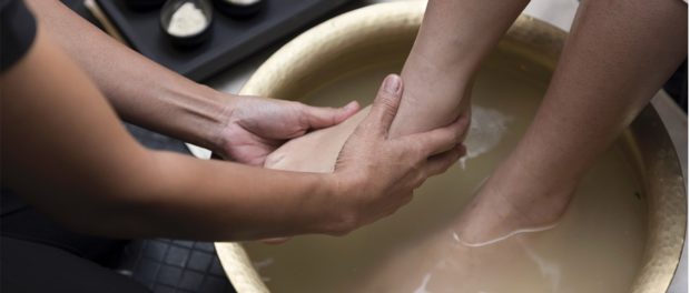 Vinagre de manzana para uñas encarnadas