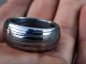 que significa encontrar un anillo de acero